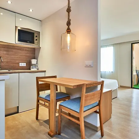 Sinfony Aparthotel 4*