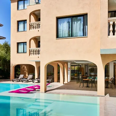 Sinfony Aparthotel 4*