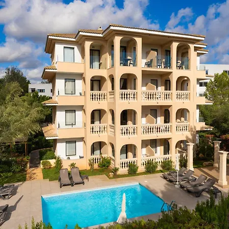 Sinfony Aparthotel 4*